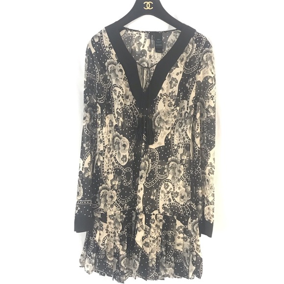 Tunique BISOU BISOU Noire Fleurie - Taille S - Semi-transparente, Volants, Cravate Tressée - Occasion Très Bon état
